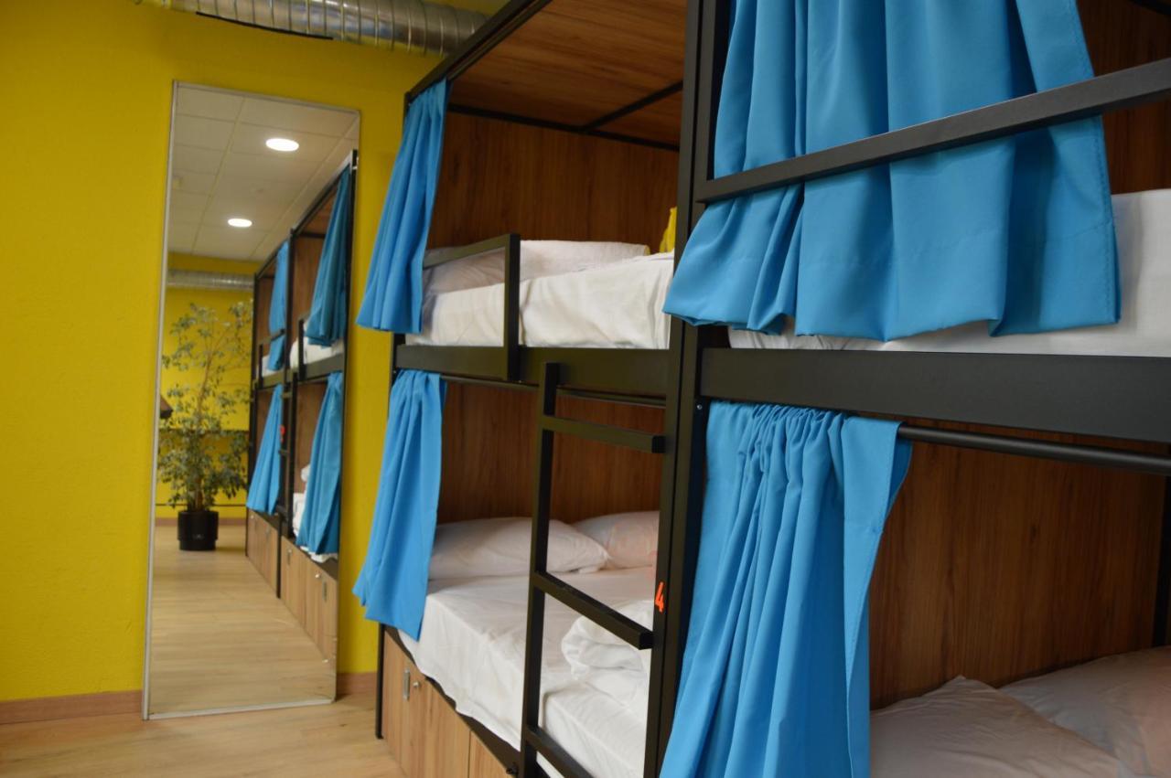 Debod Hostel Madrid Exterior photo