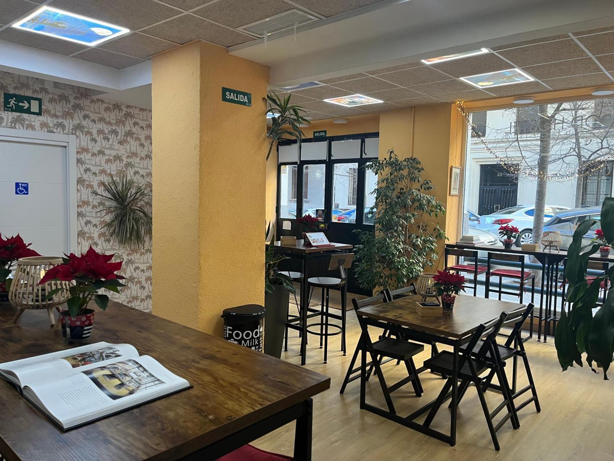 Debod Hostel Madrid Exterior photo